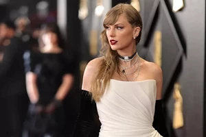 Taylor Swift | Ο πατέρας του αρραβωνιαστικού της, Travis Kelce αποκάλυψε το παρασκήνιο από την πρόταση γάμου