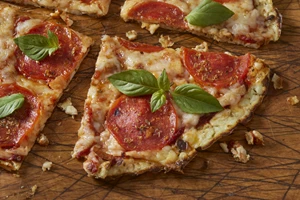 Οι τρεις πιο εύκολες συνταγές με αυγά από τον Άκη Πετρετζίκη | Για τέλειο light γεύμα που θα σε γεμίσει ενέργεια