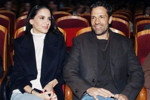 Αλεξάνδρα & Νταίζη Νίκα | Οι τρυφερές χριστουγεννιάτικες φωτογραφίες τους με τον Αργυρό Jr.