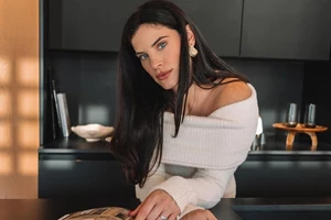 Η Δέσποινα Βανδή στην τόσο οργανωμένη κουζίνα της που θα ζήλευε και η Marie Kondo