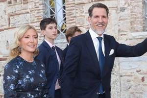 Παύλος Ντε Γκρες | Φόρεσε γραβάτα με την ελληνική σημαία στο Ηρώδειο - εικόνα 3