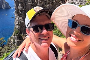 Με τέλειο summer look η Μαριέττα Χρουσαλά | Ξεκίνησε την κρουαζιέρα της στις ελληνικές θάλασσες