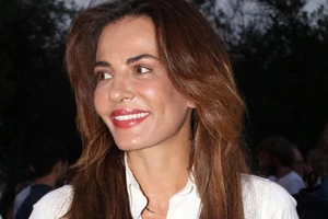 Η Δήμητρα Ματσούκα φόρεσε το τέλειο κοντό φόρεμα που ανέδειξε τα καλλίγραμμα πόδια της