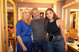 Σμαράγδα Καρύδη | Η πρώτη δημόσια εμφάνιση μετά τον χωρισμό - Τι ζήτησε από τους δημοσιογράφους - εικόνα 5