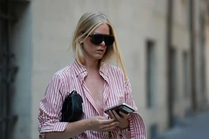 Το φόρεμα από την H&M που θα φορέσεις από την παραλία ως το γραφείο | Κοστίζει λιγότερα από 11 ευρώ