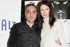 Κίλι Σφακιανάκη | Η άγνωστη μάχη με το Πάρκισον και οι σπάνιες εμφανίσεις στο πλευρό του Νότη Σφακιανάκη - εικόνα 7