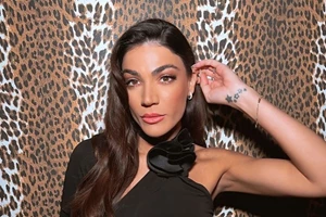 Ανατολή Κουινέλη | Η κόρη της Ήβης Αδάμου και του Stavento μάς δείχνει το κρυφό της ταλέντο