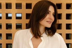 Εντυπωσιακή Μαρία Ναυπλιώτου | Με one shoulder φόρεμα και ανανεωμένο hair look στο πάρτι των γενεθλίων της