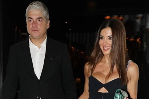 "Η πιο γλυκιά αγκαλιά" | Η φωτογραφία της Σταματίνας Τσιμτσιλή με το αγόρι της