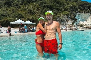 Στην κουζίνα η Εριέττα Κούρκουλου Λάτση | Το vegan ρυζόγαλο που έφτιαξε δεν έχει να ζηλέψει σε τίποτα το κλασικό - εικόνα 2