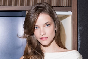 5 πανάλαφρα αντηλιακά με χρώμα που θα βρεις στο φαρμακείο της γειτονιάς σου