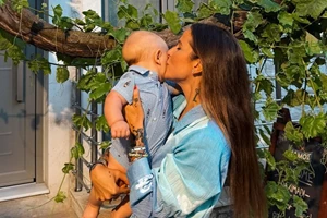 "Πρωινή γυμναστική στις διακοπές" | Η Εριέττα Κούρκουλου Λάτση για προπόνηση με τον Βύρωνα Βασιλειάδη - εικόνα 5