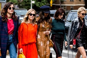 Shearling Coat | Πώς φορούν οι fashionistas το πιο ζεστό πανωφόρι του χειμώνα - εικόνα 3