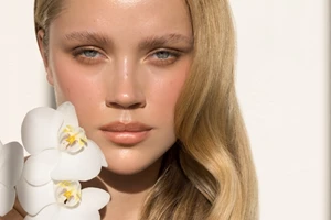 5 οροί ρετινόλης που αξίζει να μπουν στο boudoir σου με την έναρξη της νέας χρονιάς - εικόνα 2