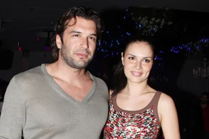 Μαλένα Βλοντάκη | Η κούκλα κόρη του Αντώνη Βλοντάκη και της Κορίνας Στεργιάδου κέρδισε το δικό της Deal - εικόνα 4