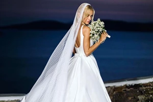 Η Υβόννη Μπόσνιακ δημιούργησε το ιδανικό look για το date night με τον σύντροφό σου - εικόνα 2