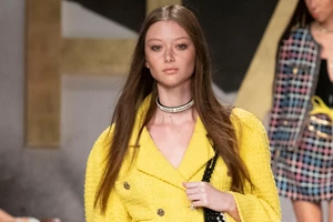 Η Ελένη Βουλγαράκη φόρεσε το πιο girly παντελόνι από το Zara που κοστίζει λιγότερο από 25 ευρώ - εικόνα 2