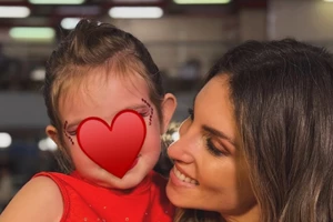 Η Σιέννα Μιχοπούλου είναι ένας μικρός καλλιτέχνης | Η τρυφερή φωτογραφία του Φίλιππου Μιχόπουλου