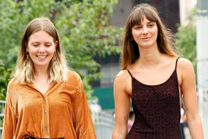 "Underconsumption Core" | Πώς θα δημιουργήσεις την τέλεια γκαρνταρόμπα σύμφωνα με το TikTok - εικόνα 3