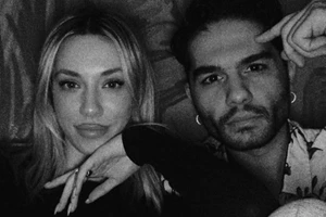 Γαρυφαλλιά Καληφώνη | Το νέο τρυφερό βίντεο με τον Χρήστο Μάστορα