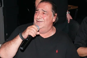 Η Δέσποινα Βανδή αποχαιρετά τον Βασίλη Καρρά: "Δεν μπορώ να βάλω σε τάξη τις σκέψεις μου…"