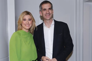 Σία Κοσιώνη | Η σπάνια εμφάνιση με τη μητέρα της, Δήμητρα – Πόσο μοιάζουν;