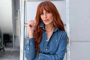 Σίσσυ Χρηστίδου | Βραδινή έξοδος στην αγαπημένη ταβέρνα των celebrities στην καρδιά της Αθήνας - εικόνα 2