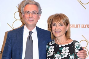 Σε Χριστουγεννιάτικο mood η Μάρα Ζαχαρέα - Ξεκίνησε τον στολισμό στο σπίτι της