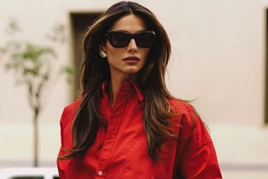 Leather on leather | Η εμφάνιση της Sydney Sweeney με δερμάτινο jacket από τη Mango