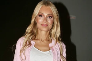 Πώς να δημιουργήσεις φακίδες στην επιδερμίδα σου με προϊόντα μακιγιάζ που σίγουρα έχεις στη συλλογή σου - εικόνα 2