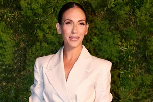 Ανθή Βούλγαρη | Σπάνια εμφάνιση με τον σύζυγό της, Κώστα Κωνσταντινίδη - εικόνα 4