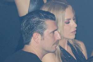 Γιώργος Γεροντιδάκης | Στην πρεμιέρα της Ντορέττας Παπαδημητρίου στο θέατρο - εικόνα 3