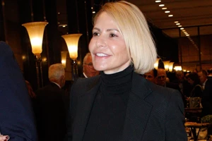 Η Τζένη Μπαλατσινού σε μια σπάνια φωτογραφία από τα εφηβικά της χρόνια | Το ηχηρό μήνυμα για τα μικρά κορίτσια - εικόνα 3