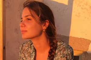Στο εσωτερικό του σπιτιού της Αμαλίας Κωστοπούλου στο Τέξας | Η cosy γωνιά και η εντυπωσιακή ντουλάπα της
