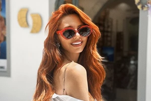 Η Τόνια Σωτηροπούλου με το Marks & Spencer φόρεμα που κολακεύει τέλεια τη σιλουέτα