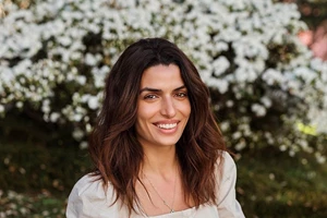 Η Τόνια Σωτηροπούλου με το τέλειο hair look για τις βροχερές μέρες του χειμώνα