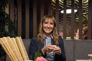 Μάρα Ζαχαρέα & Θοδωρής Ρουσσόπουλος | Μάς άνοιξαν το εντυπωσιακά στολισμένο σπίτι τους - εικόνα 2