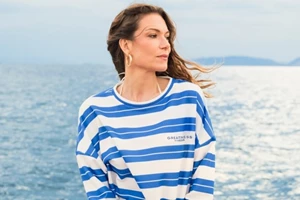 Βίκυ Καγιά & Μπιάνκα Κρασσά | Με ταιριαστή glam εμφάνιση σε γιορτινό gala - εικόνα 6