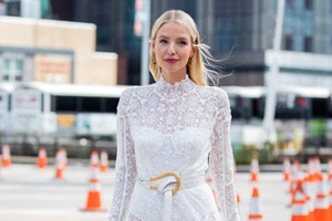 Όλα όσα πρέπει να κάνεις για να φροντίσεις τα χείλη σου το χειμώνα και επτά σχετικά προϊόντα που θα βάλεις στο boudoir σου