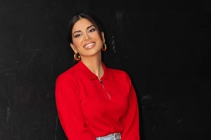 Σταματίνα Τσιμτσιλή | Σπάνια εμφάνιση αγκαλιά με τον σύζυγό της, Θέμη Σοφό - εικόνα 3