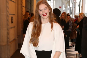 Ευγενία Σαμαρά | Ο τρόπος που φόρεσε το λευκό παντελόνι της είναι ιδανικός για day to night looks