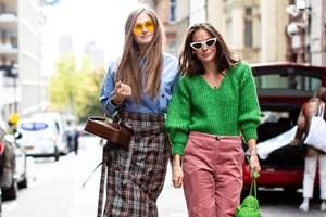 Από 10 - 30 ευρώ | 10 κομμάτια για να υιοθετήσεις τις top τάσεις χωρίς να ξεφύγεις από το budget