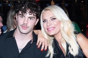 Άγγελος Λάτσιος | Οι φωτογραφίες με τη μικρή του αδερφή, Μαρίνα που έκαναν την Ελένη Μενεγάκη να ζηλέψει