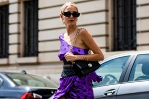 Σκέφτεσαι τι θα φορέσεις το Πάσχα; | Η Εβελίνα Νικόλιζα επέλεξε το πιο κολακευτικό φόρεμα - εικόνα 2