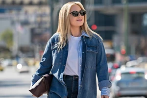 Νάνσυ Ζαμπέτογλου | Λαμπερή σε dinner στο σπίτι φίλης της