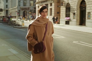 Η Κατερίνα Καινούργιου αγαπά το Bikercore | Όλα τα δερμάτινα κομμάτια που έχει στη ντουλάπα της