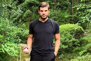 Φίλιππος Τσαγκρίδης | Οι ειδυλλιακές φωτογραφίες από την Πάτμο - Το σχόλιο της Δανάης Μπάρκα που προκάλεσε ερωτηματικά - εικόνα 2