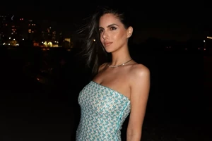 Αλεξάνδρα Νίκα | Το perfect summer body της και οι στιγμές χαλάρωσης στην prive πισίνα της