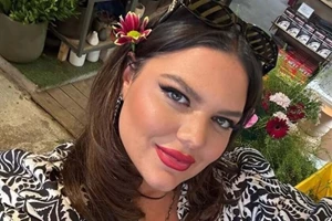 Νέα μαλλιά για τη Δανάη Μπάρκα | Η μεγάλη ανανέωση στο χρώμα για το φθινόπωρο - εικόνα 2