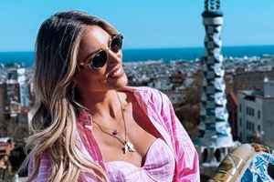 Σιέννα Μιχοπούλου | Ανέλαβε το styling της μαμάς της, Αθηνάς Οικονομάκου